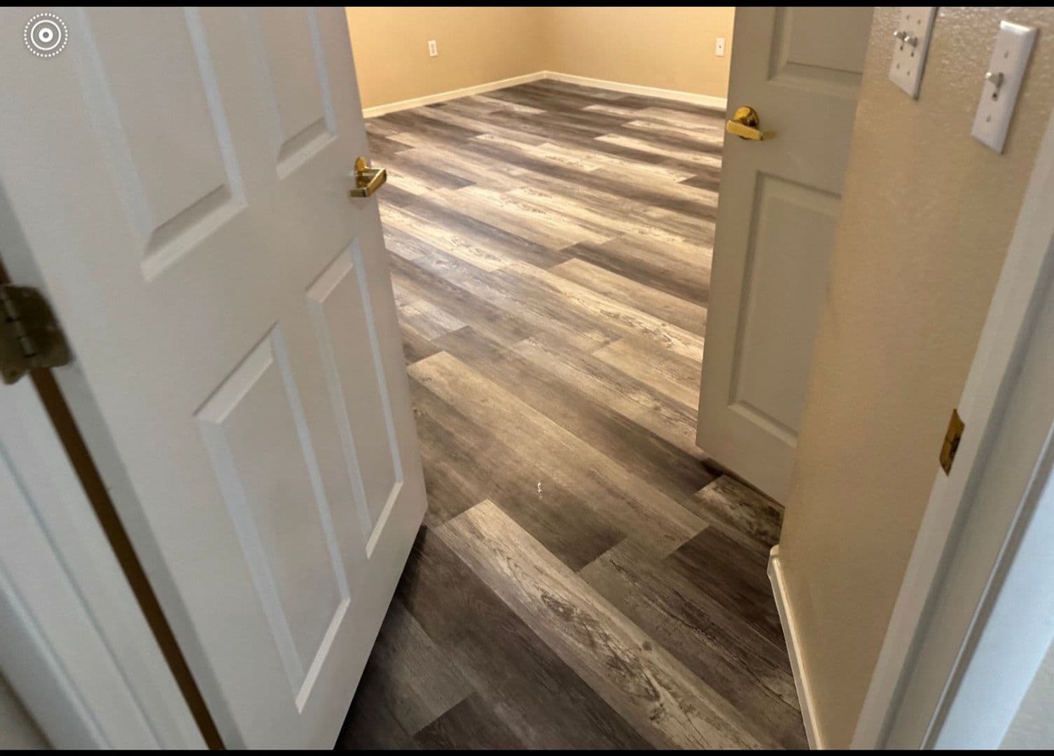 Las Vegas House: 424 N Pine Haven St. #102