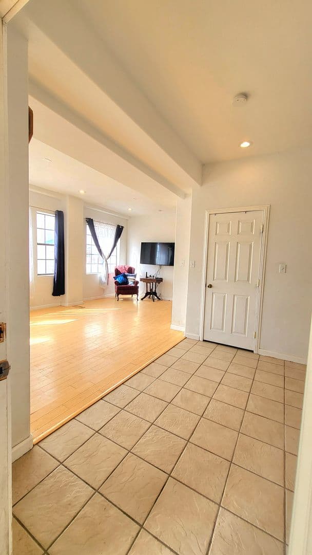 Pahrump House: 5360 S Corrine St