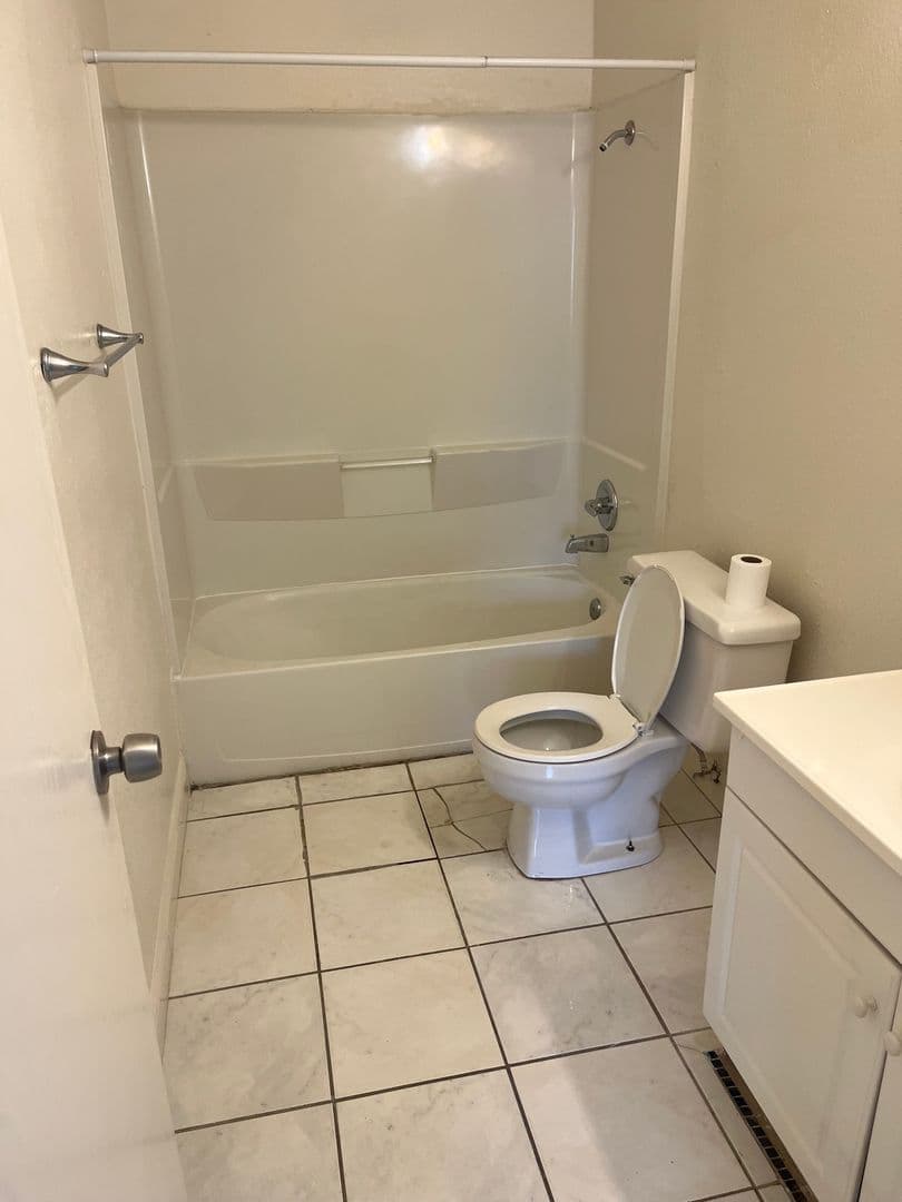 Las Vegas Apartment: 2710 Eldora Cir.