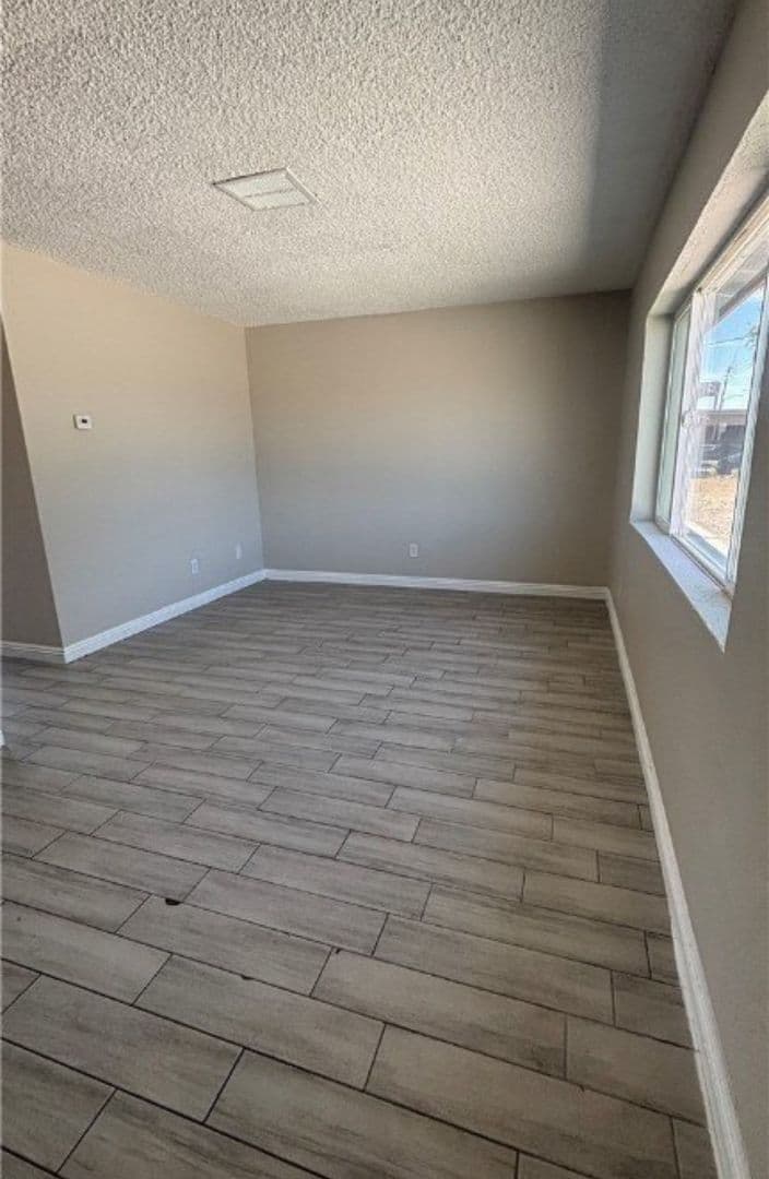 Las Vegas Apartment: 718 W Wilson Ave.