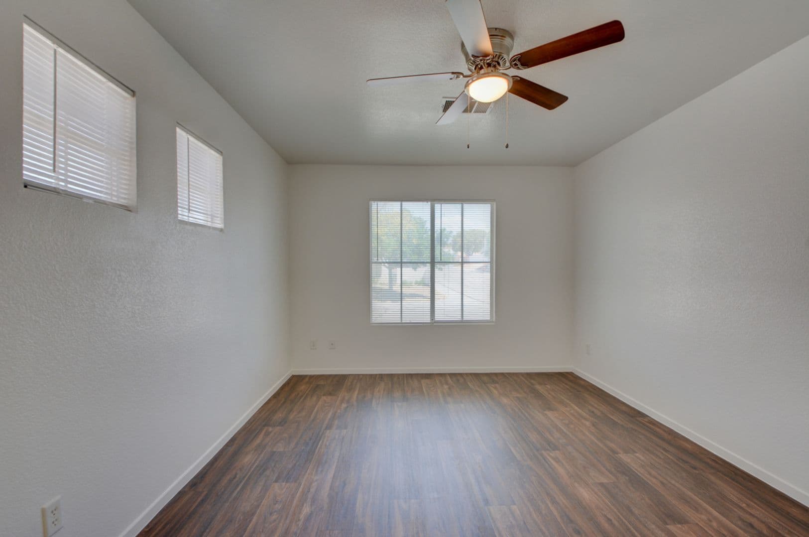 North Las Vegas House: 1735 Night Shadow Ave