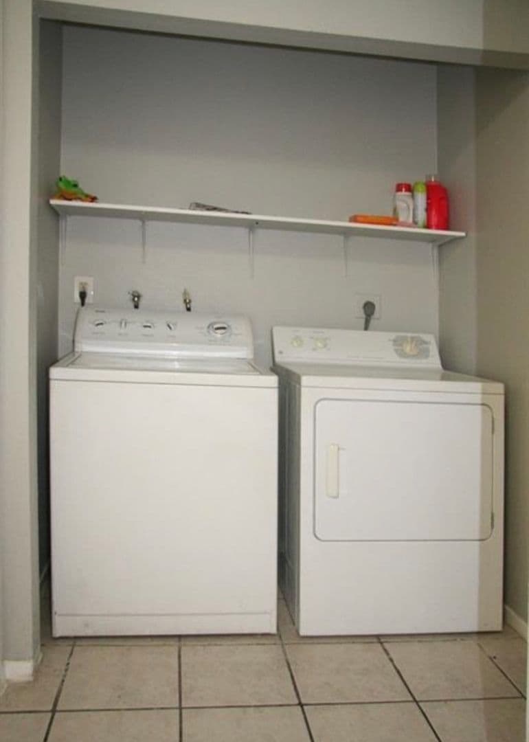 Las Vegas Apartment: 2762 Sidewinder Ln.