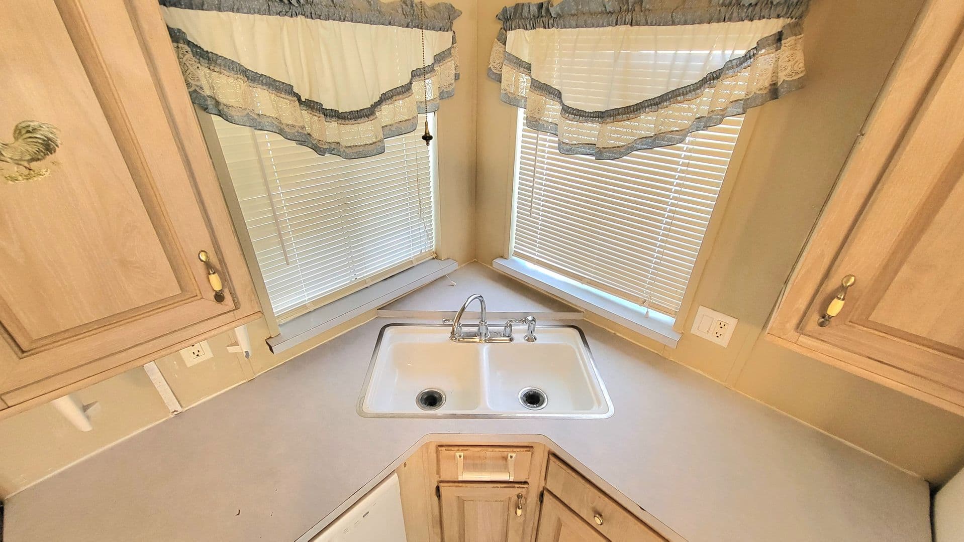 Pahrump Apartment: 521 Alaska Way