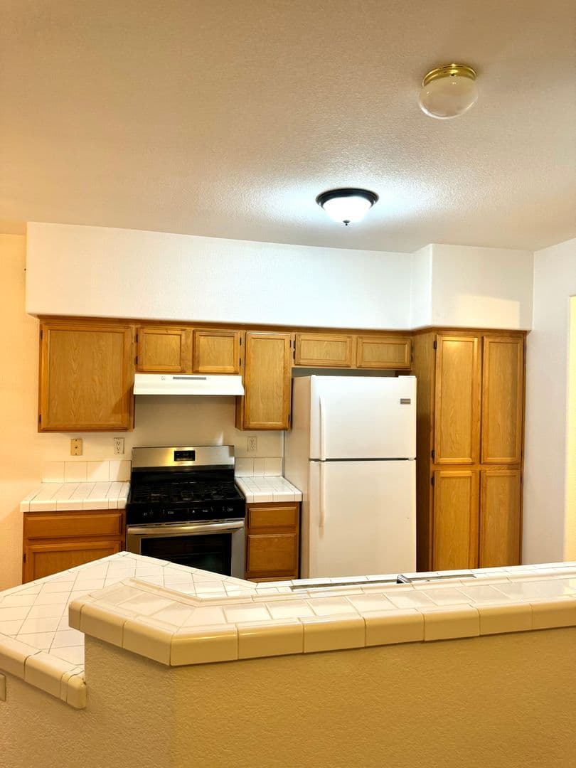 Las Vegas Condo: 1050 E Cactus Ave #2072