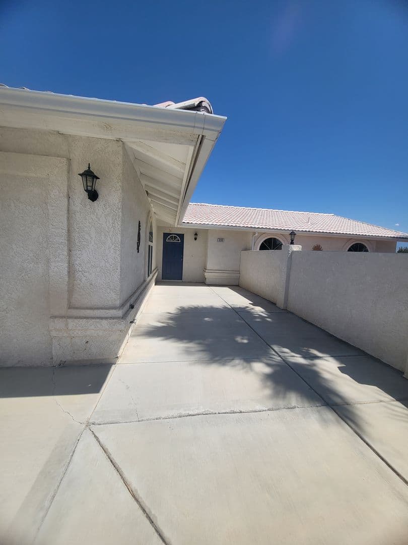 Pahrump House: 330 China St.