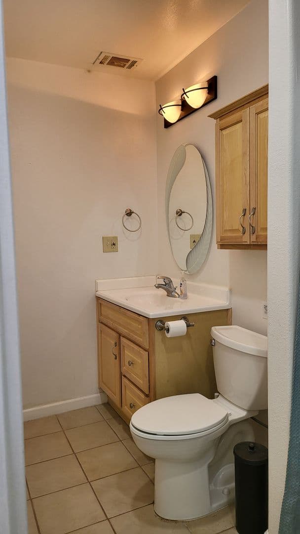 Pahrump House: 5360 S Corrine St