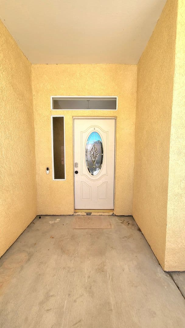 Pahrump House: 6740 Longmeadow Dr.