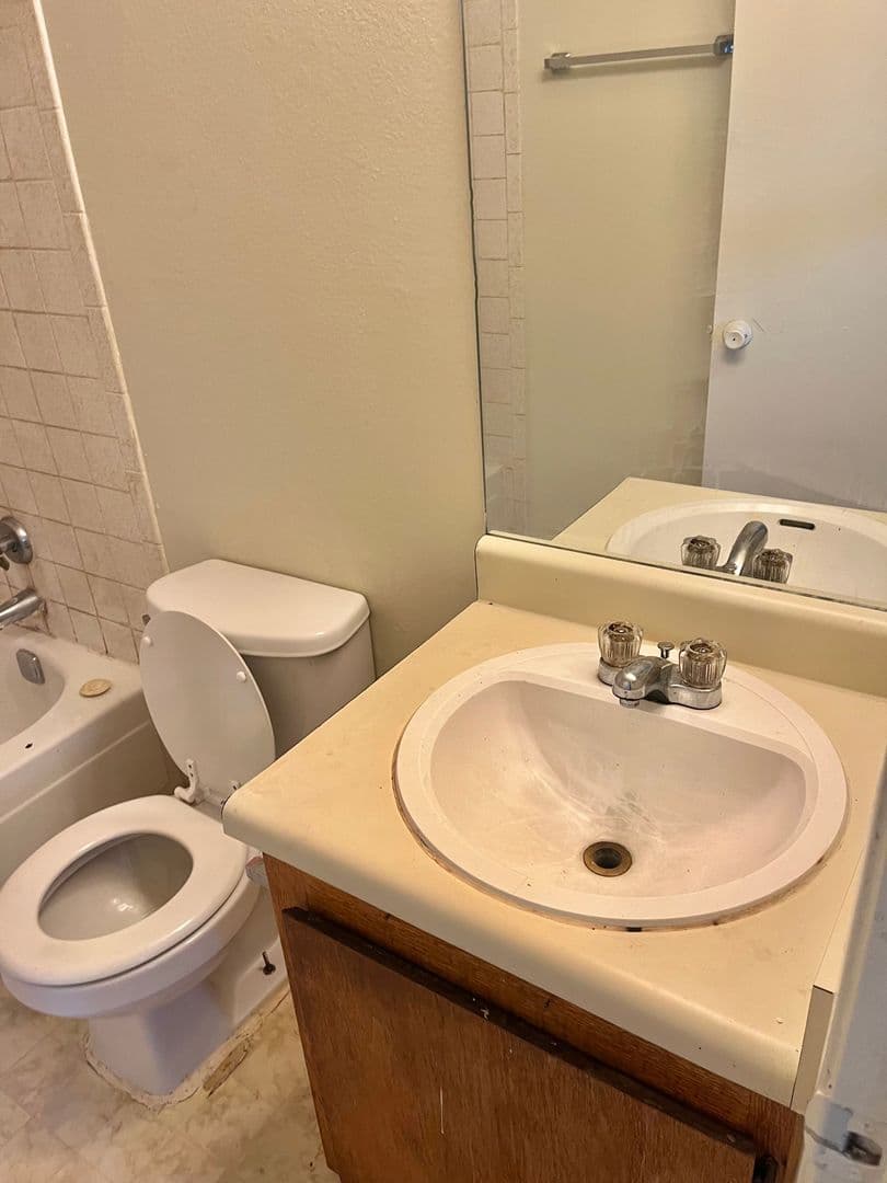 Las Vegas Apartment: 3708 Scuba Cir.