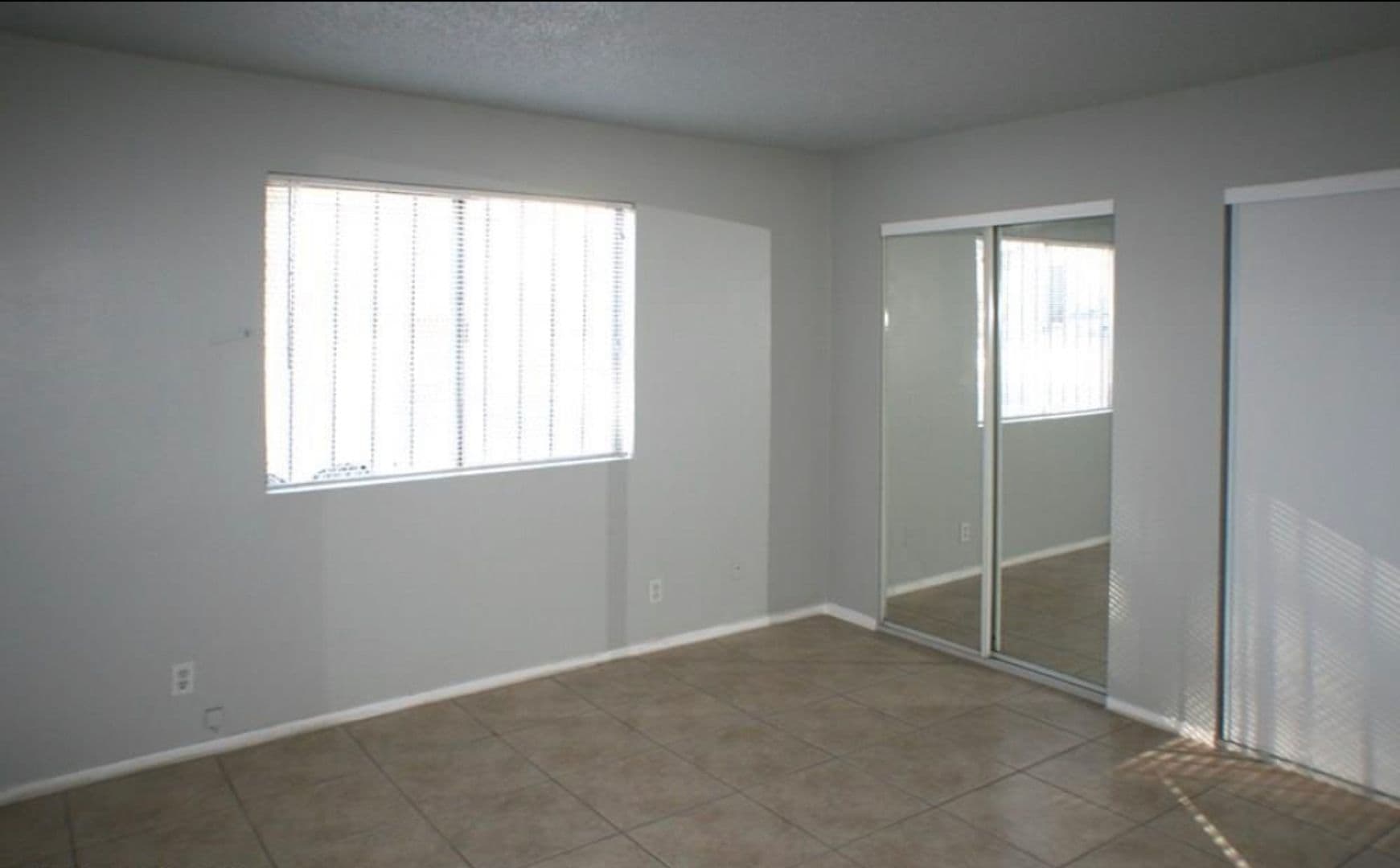 Las Vegas Apartment: 2762 Sidewinder Ln.