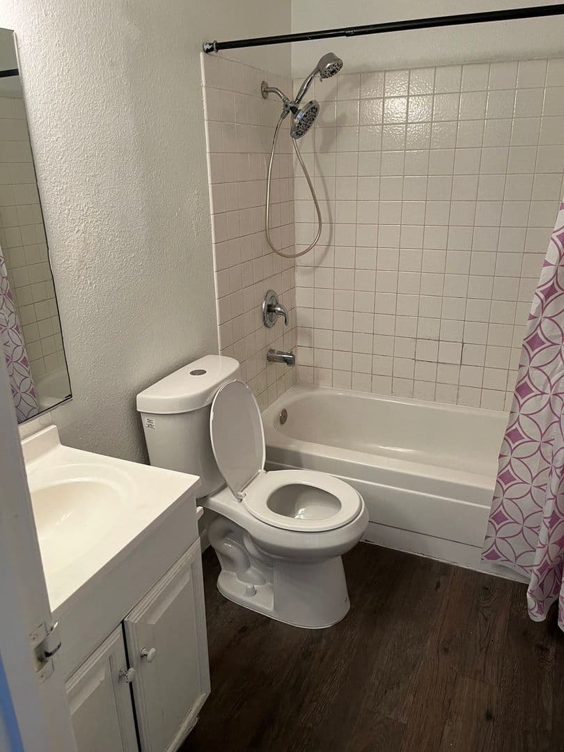 North Las Vegas Apartment: 1900 Goldfield St.
