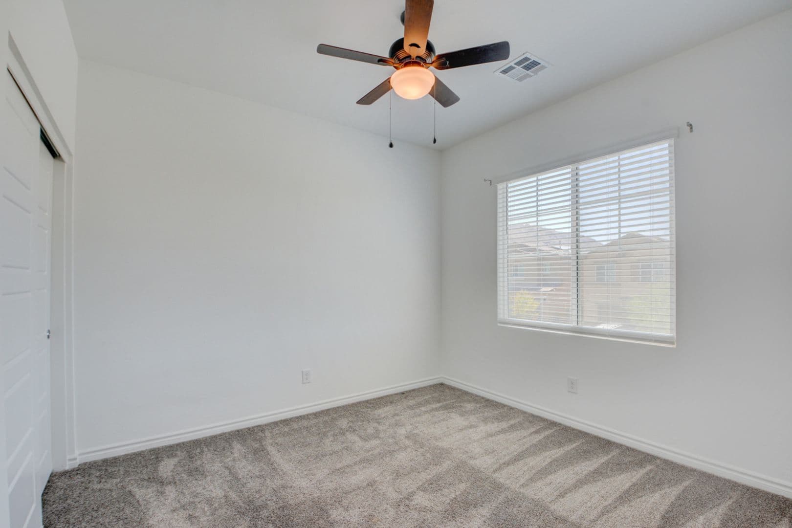 Las Vegas House: 6808 Bayou Hollow Ave