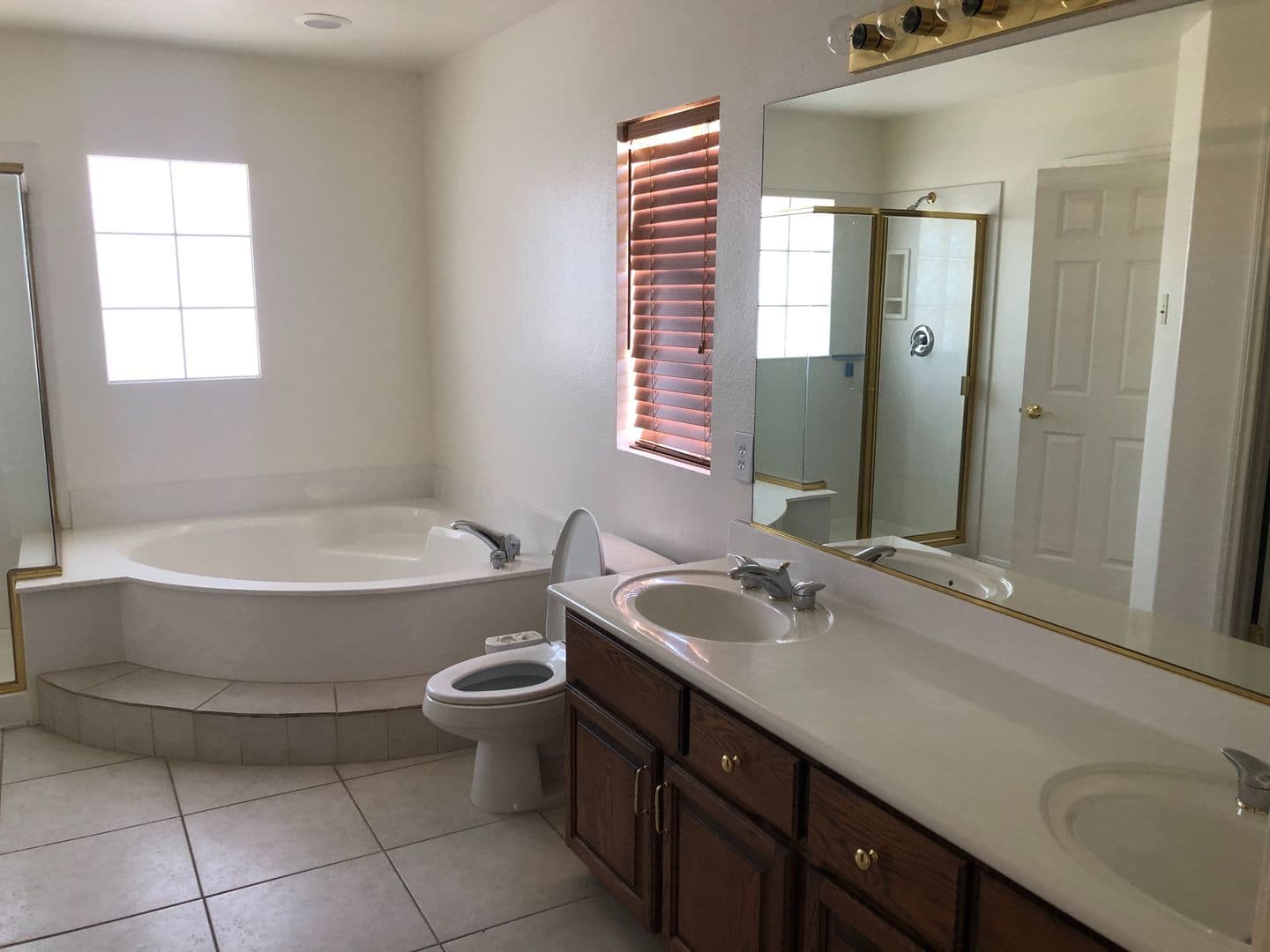 Las Vegas House: 10990 Calcedonian St.