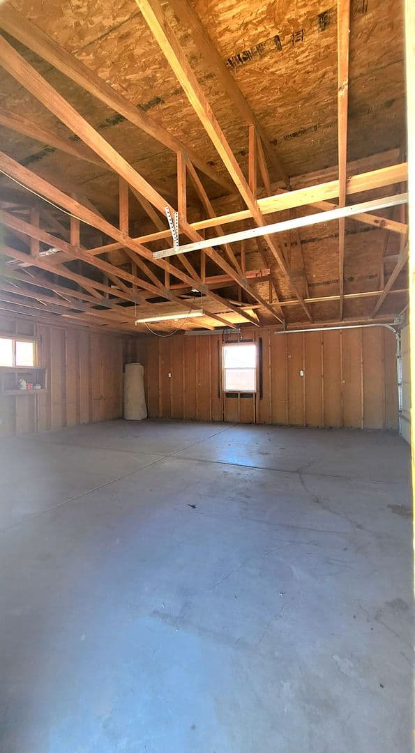 Pahrump House: 6740 Longmeadow Dr.