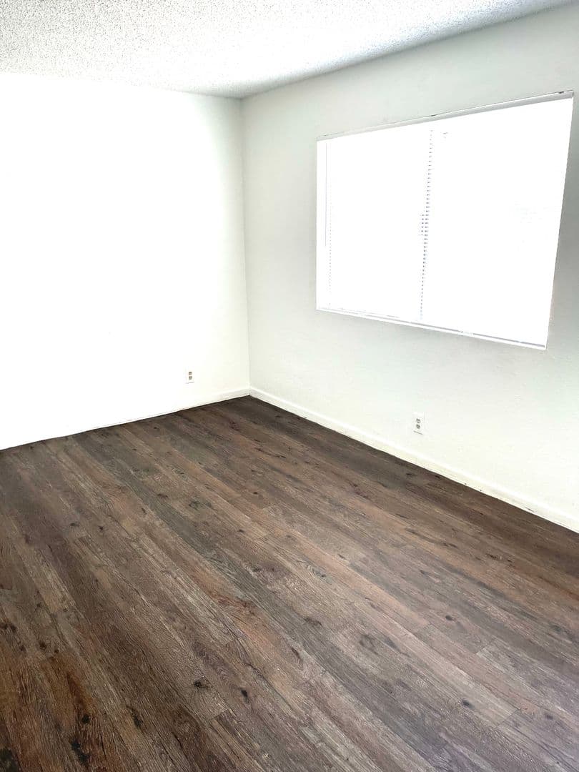North Las Vegas Apartment: 1900 Goldfield St.