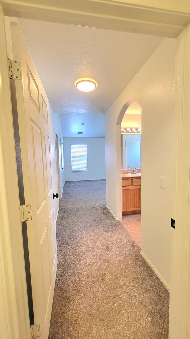 Pahrump House: 6740 Longmeadow Dr.