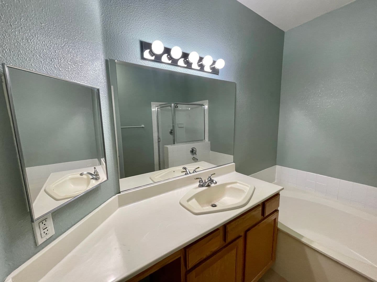 Las Vegas House: 1708 Hills of Red Dr. #201