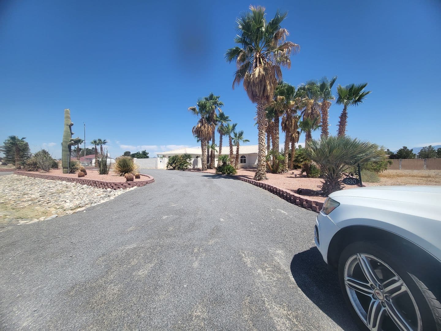 Pahrump House: 330 China St.
