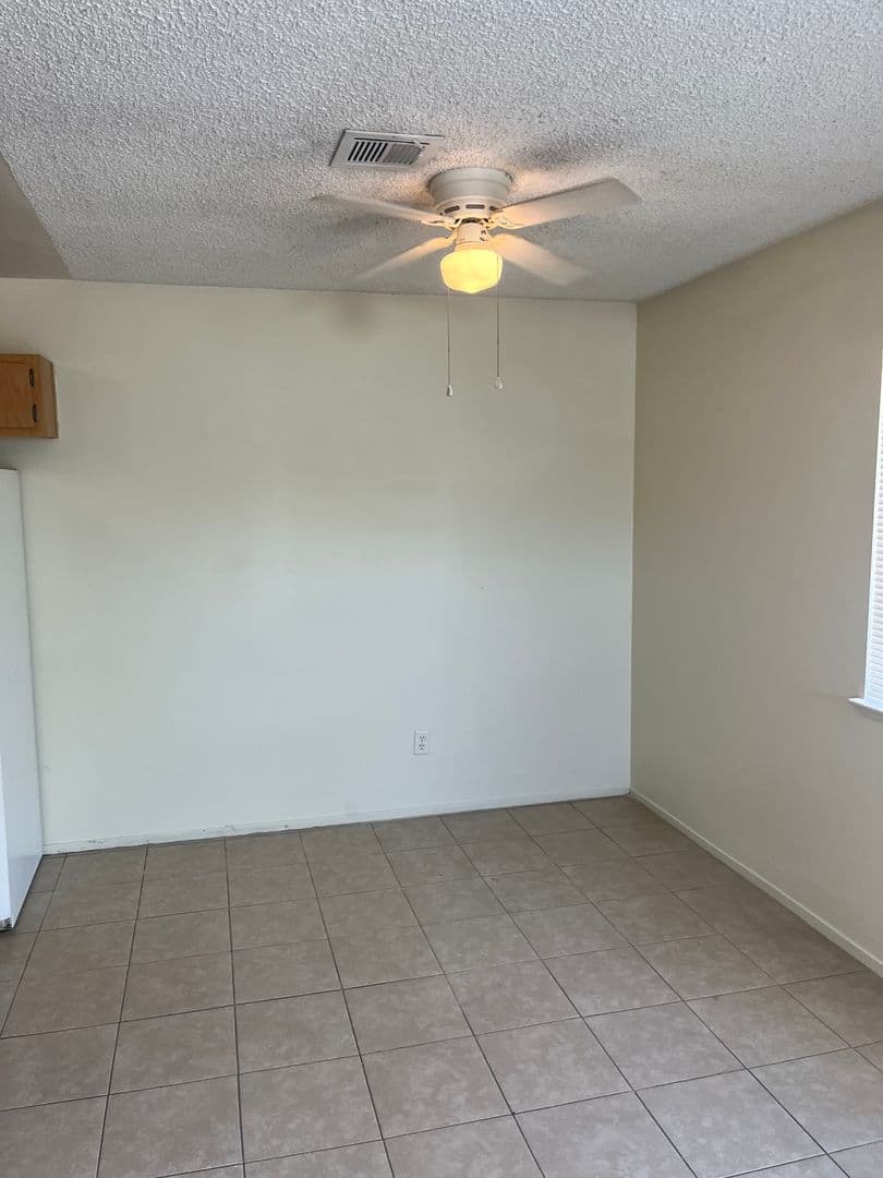Las Vegas Apartment: 3708 Scuba Cir.