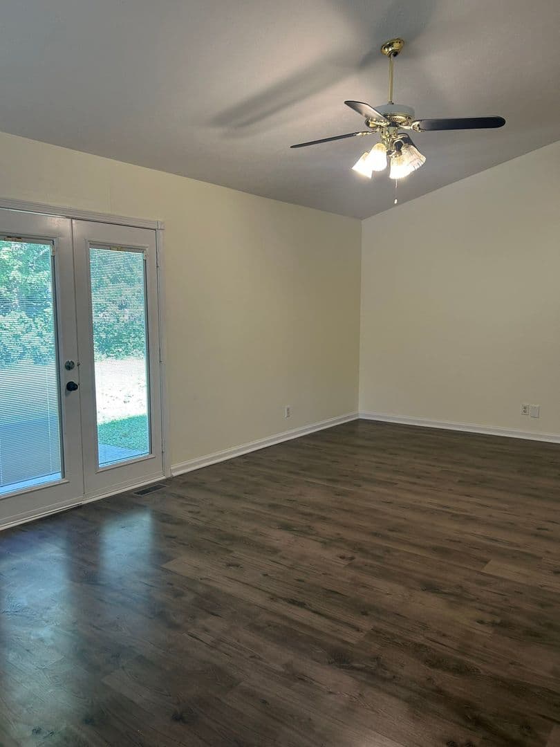 West Lafayette House: 4320 Roundtable Ct.