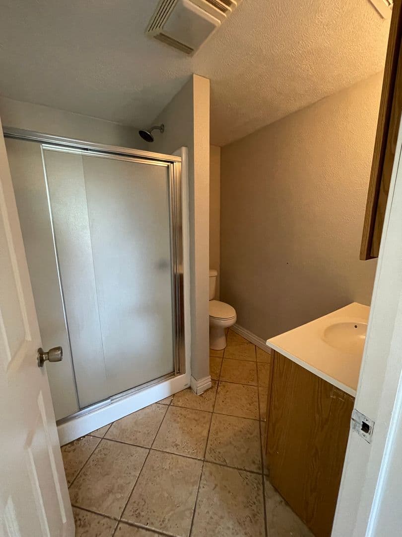 Exeter House: 9696 State Highway CC