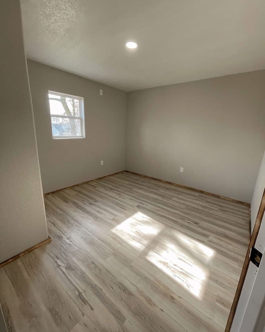 Exeter Apartment: 106 Washington