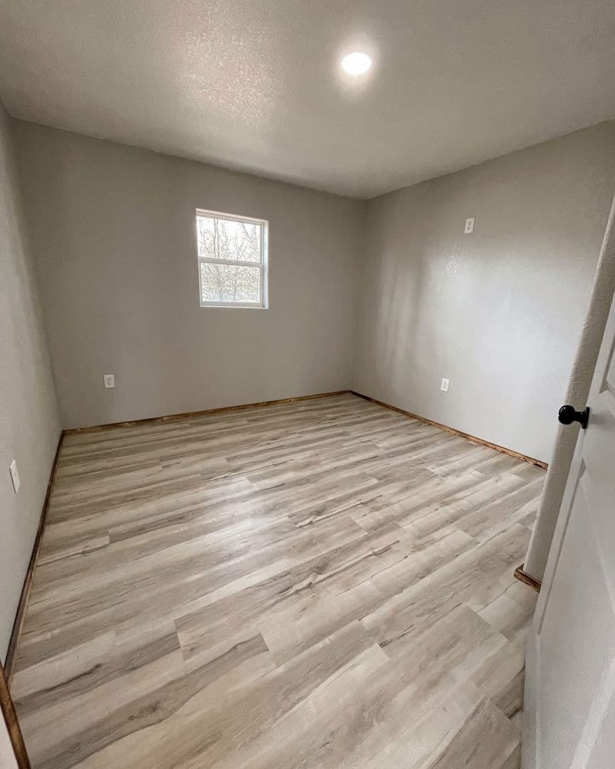 Exeter Apartment: 106 Washington