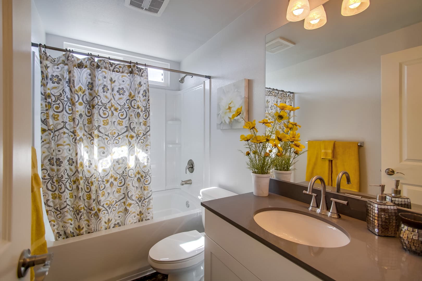 San Diego Apartment: 307 Sycamore Road