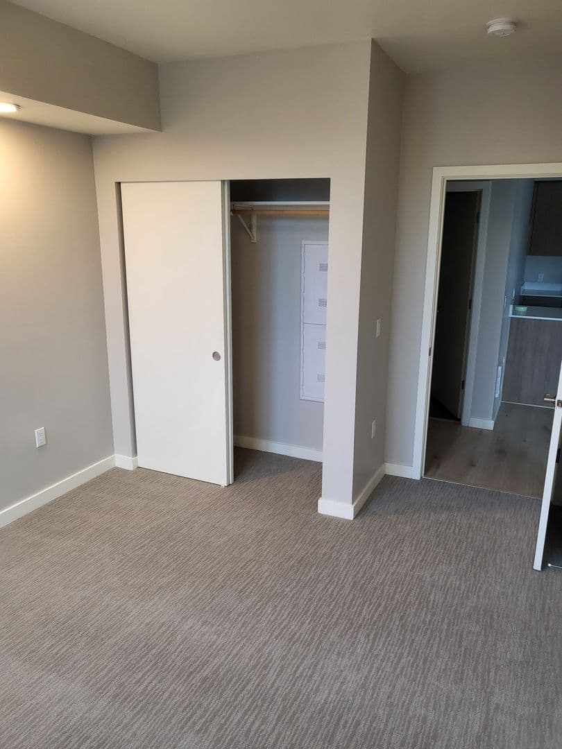 Tacoma Apartment: 8445 Pacific Ave