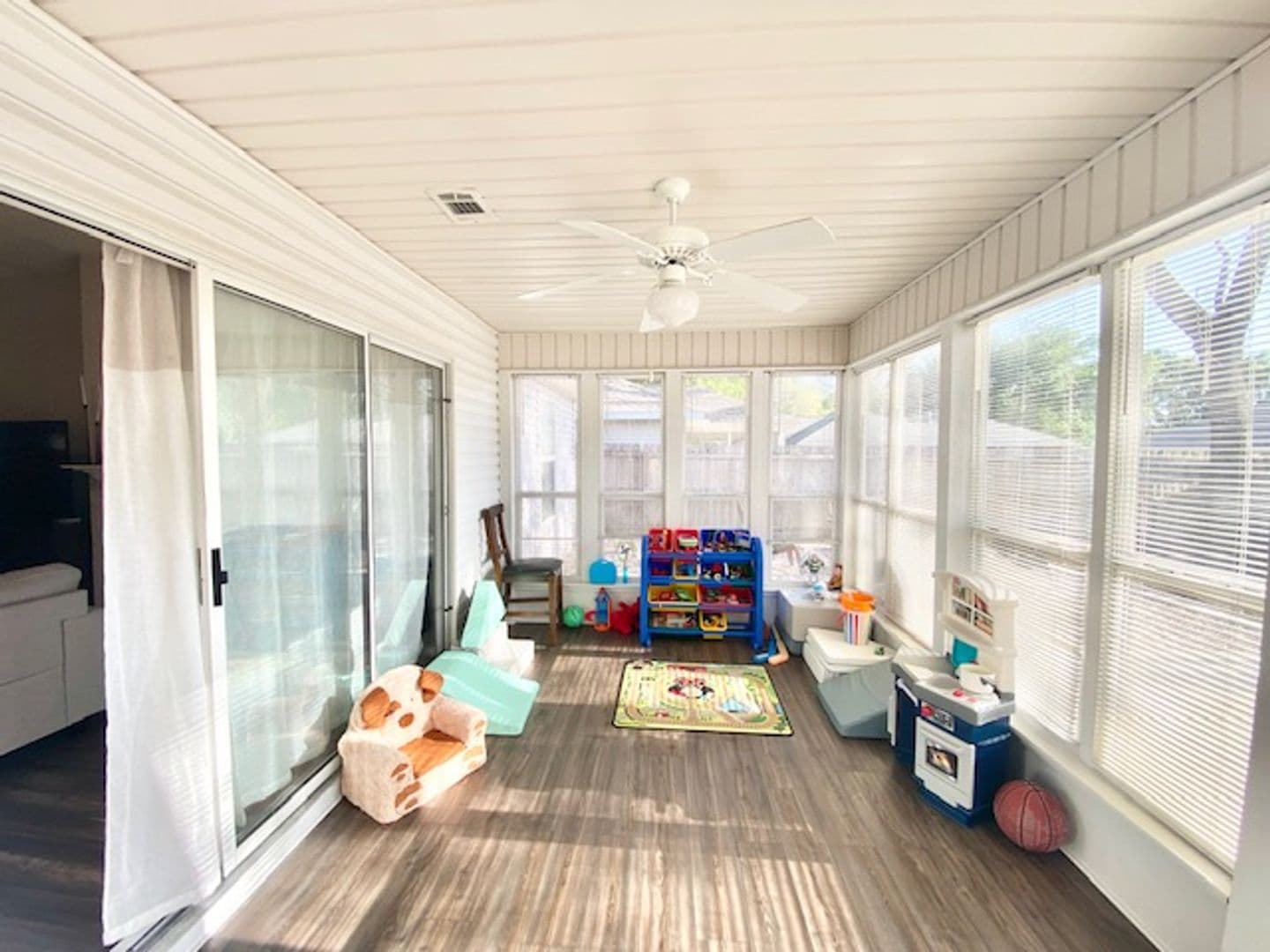 Niceville House: 103 Underwood Lane