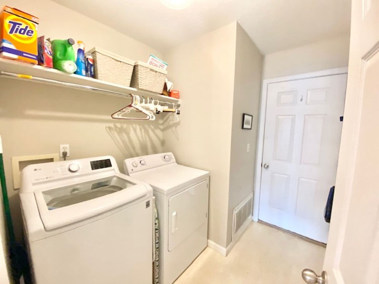 Niceville House: 103 Underwood Lane