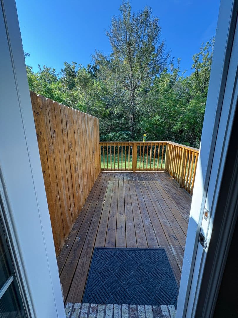 Niceville House: 131 Big Oaks Ln