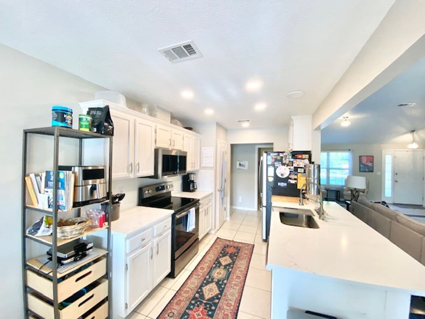 Niceville House: 103 Underwood Lane