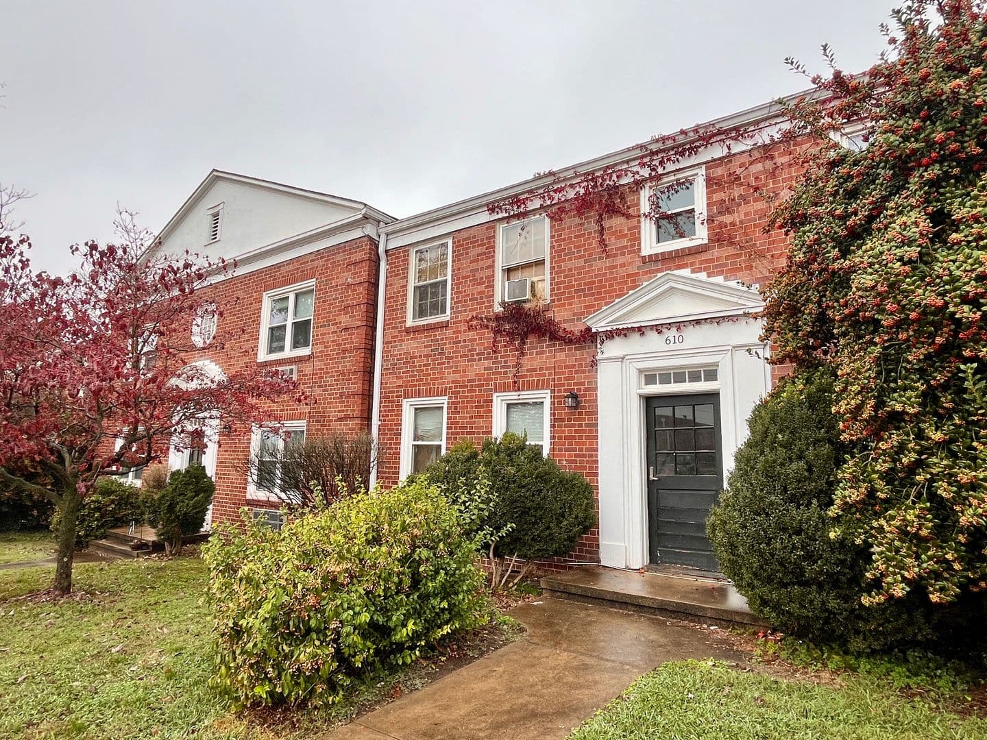 Kingsport Apartment: 610 Watauga Pl
