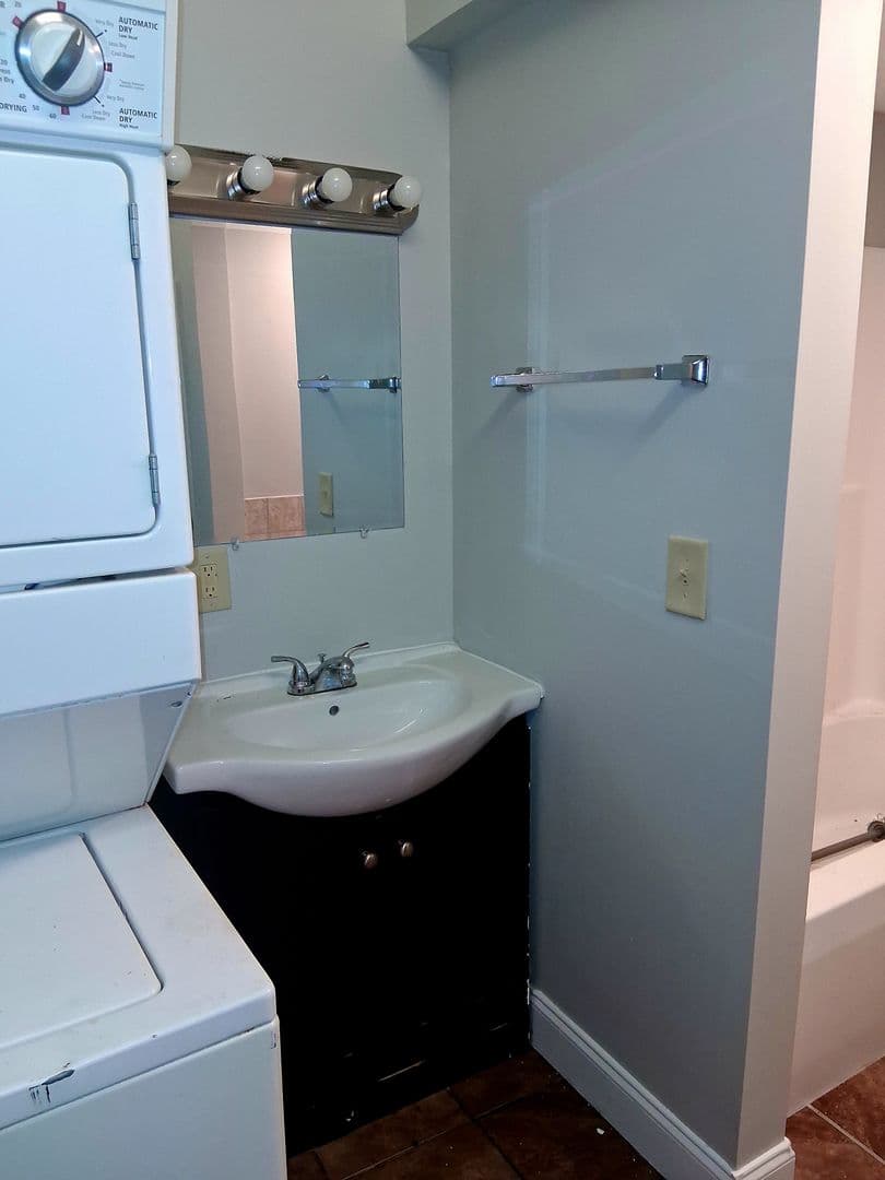 Johnson City Apartment: 2203 McKinley Rd
