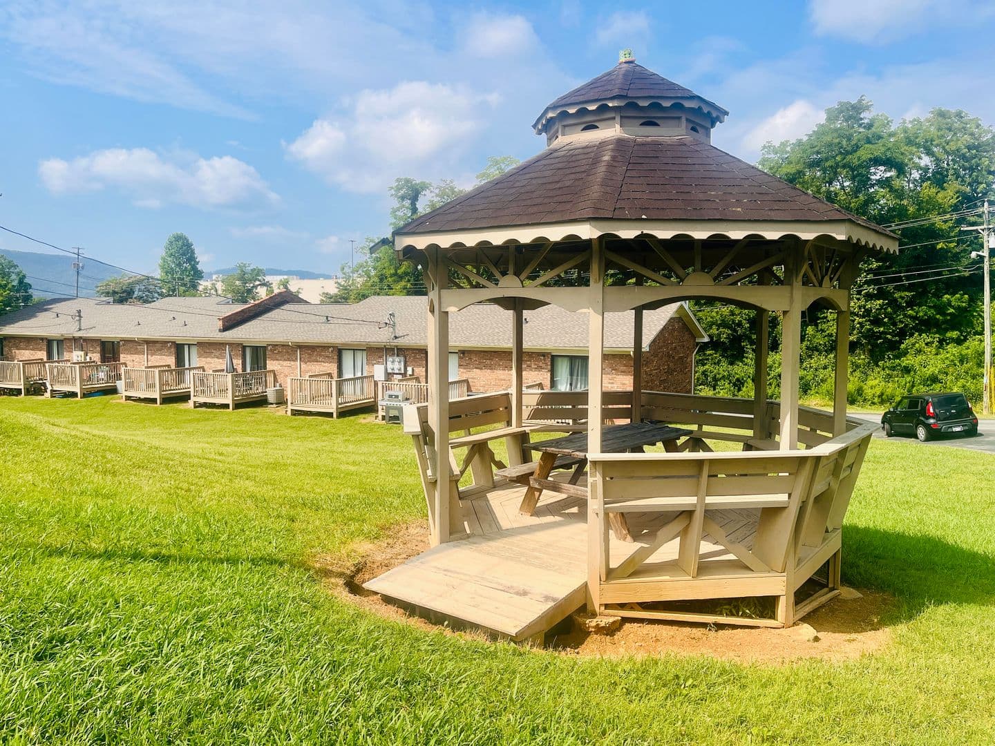 Church Hill Apartment: 734 Ordnance Drive