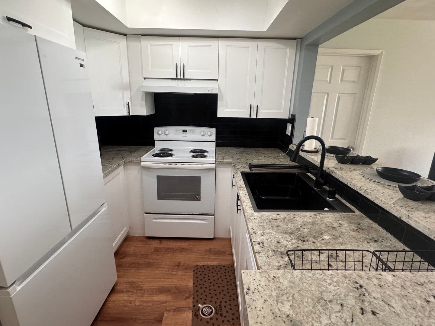 San Pablo Condo: 1000 Evergreen Terrace #1109