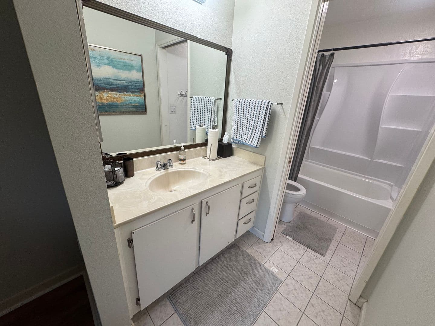 San Pablo Condo: 1000 Evergreen Terrace #1109