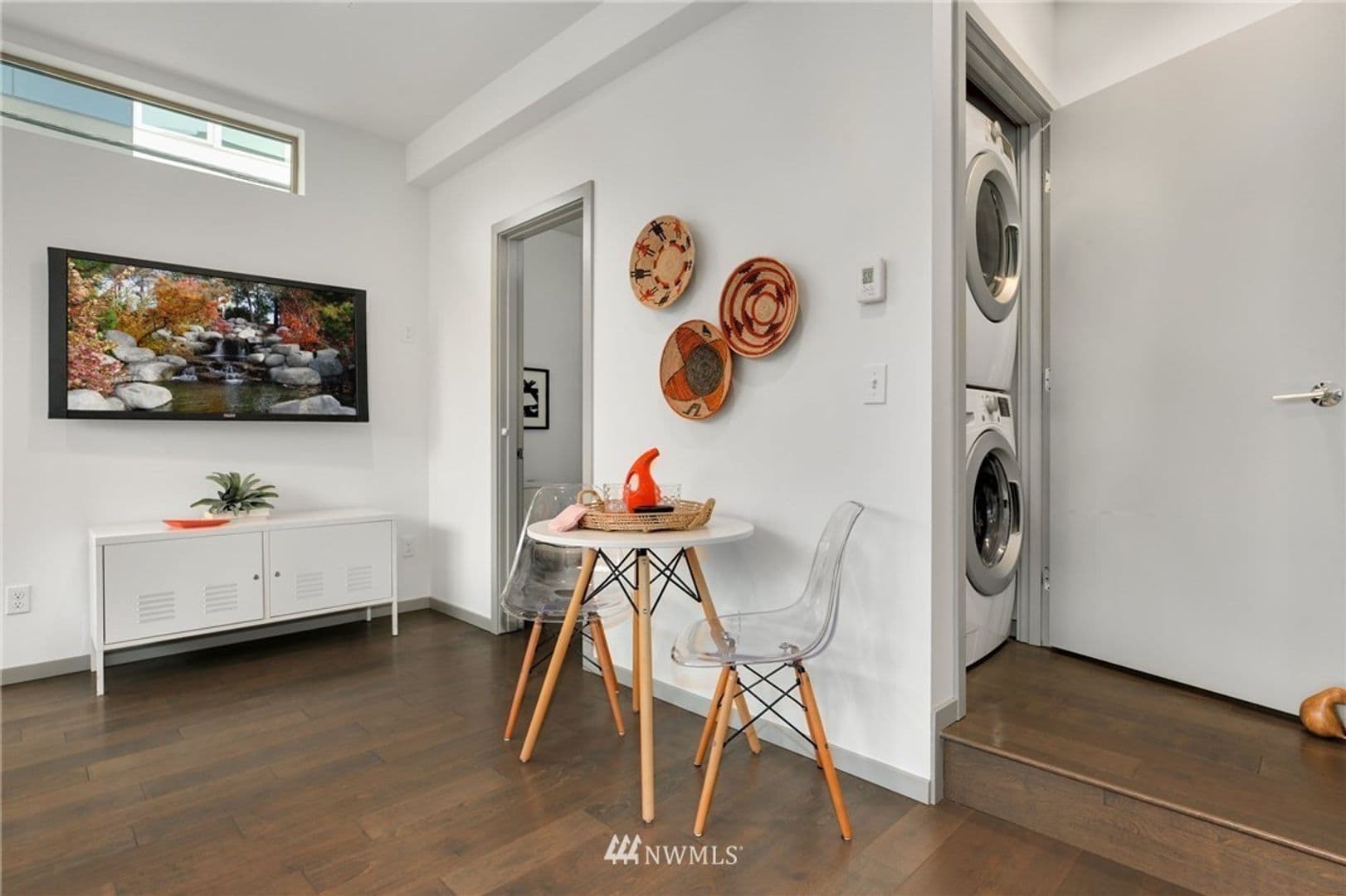 Seattle House: 2011 E Denny Way C