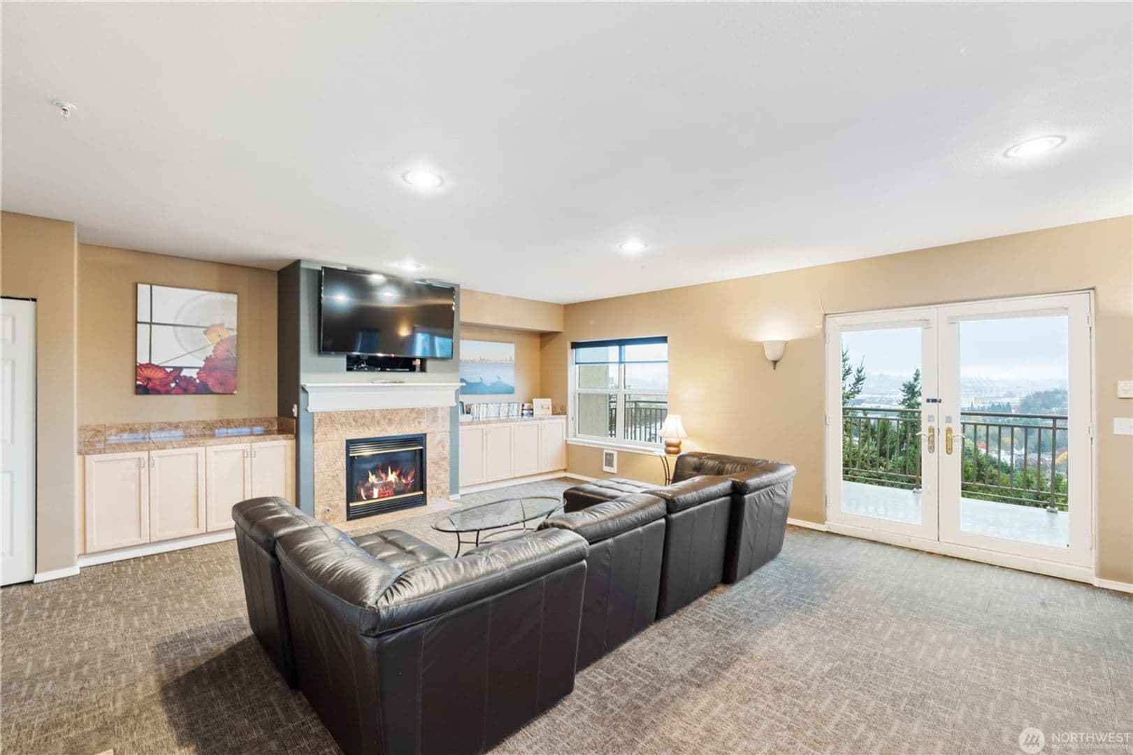 Seattle Condo: 3221 SW Avalon Way #413