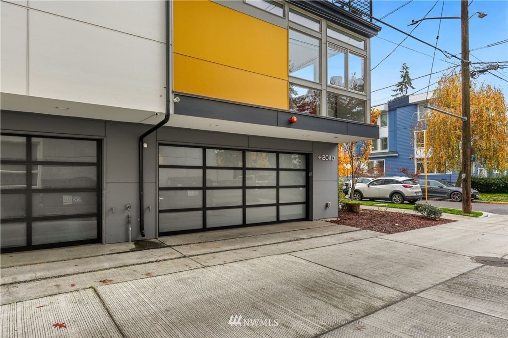 Seattle House: 2011 E Denny Way C