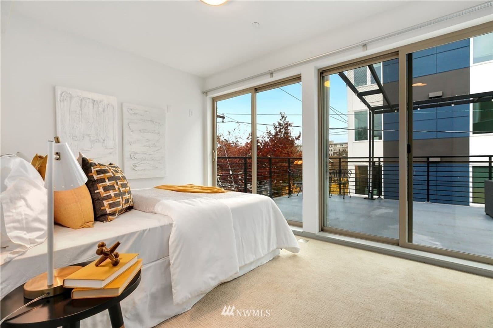 Seattle House: 2011 E Denny Way C