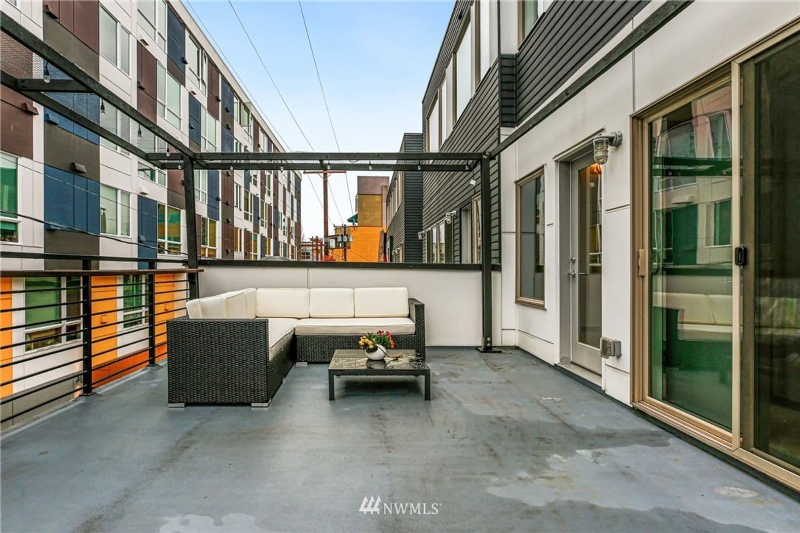 Seattle House: 2011 E Denny Way C