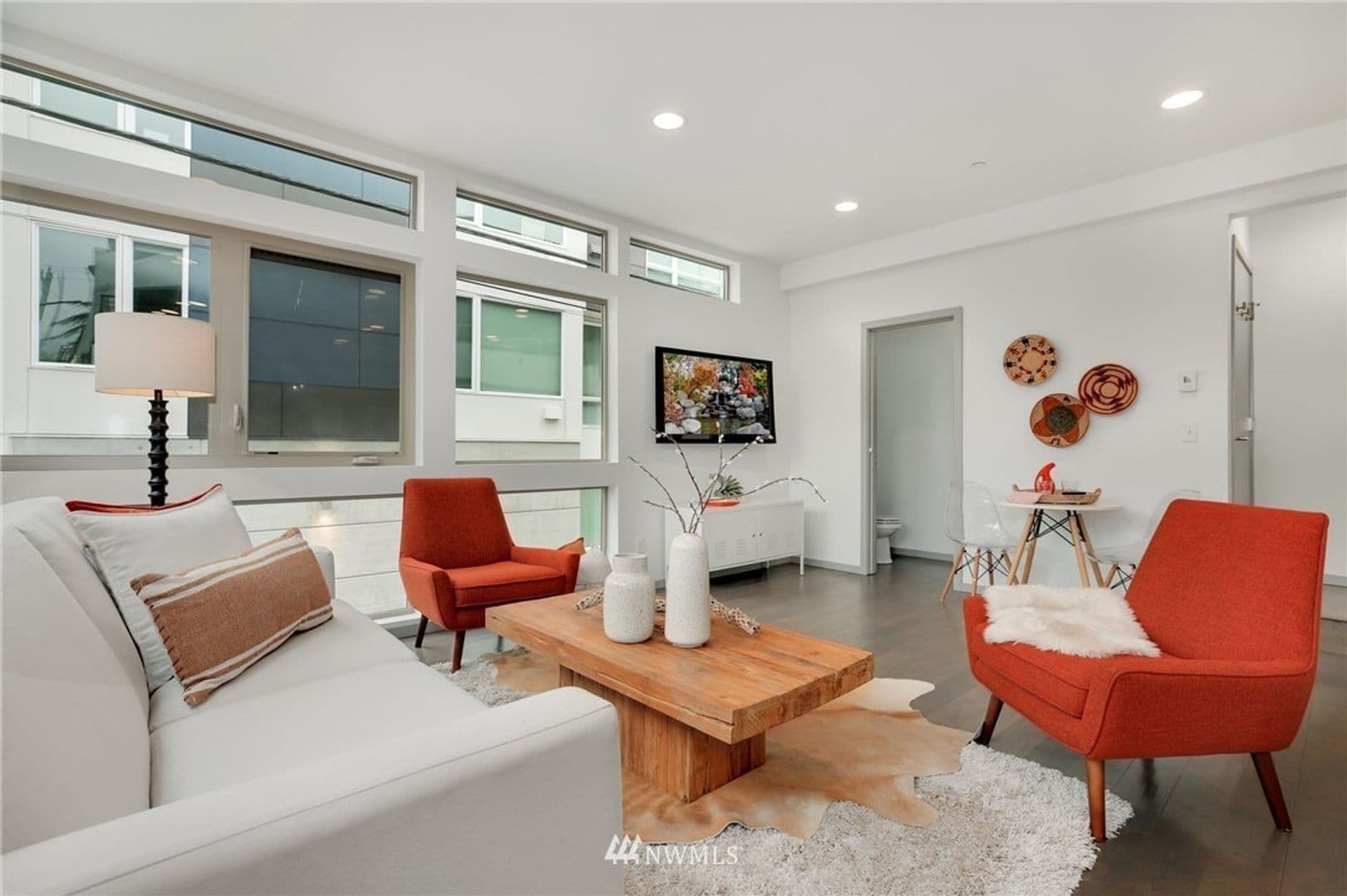 Seattle House: 2011 E Denny Way C