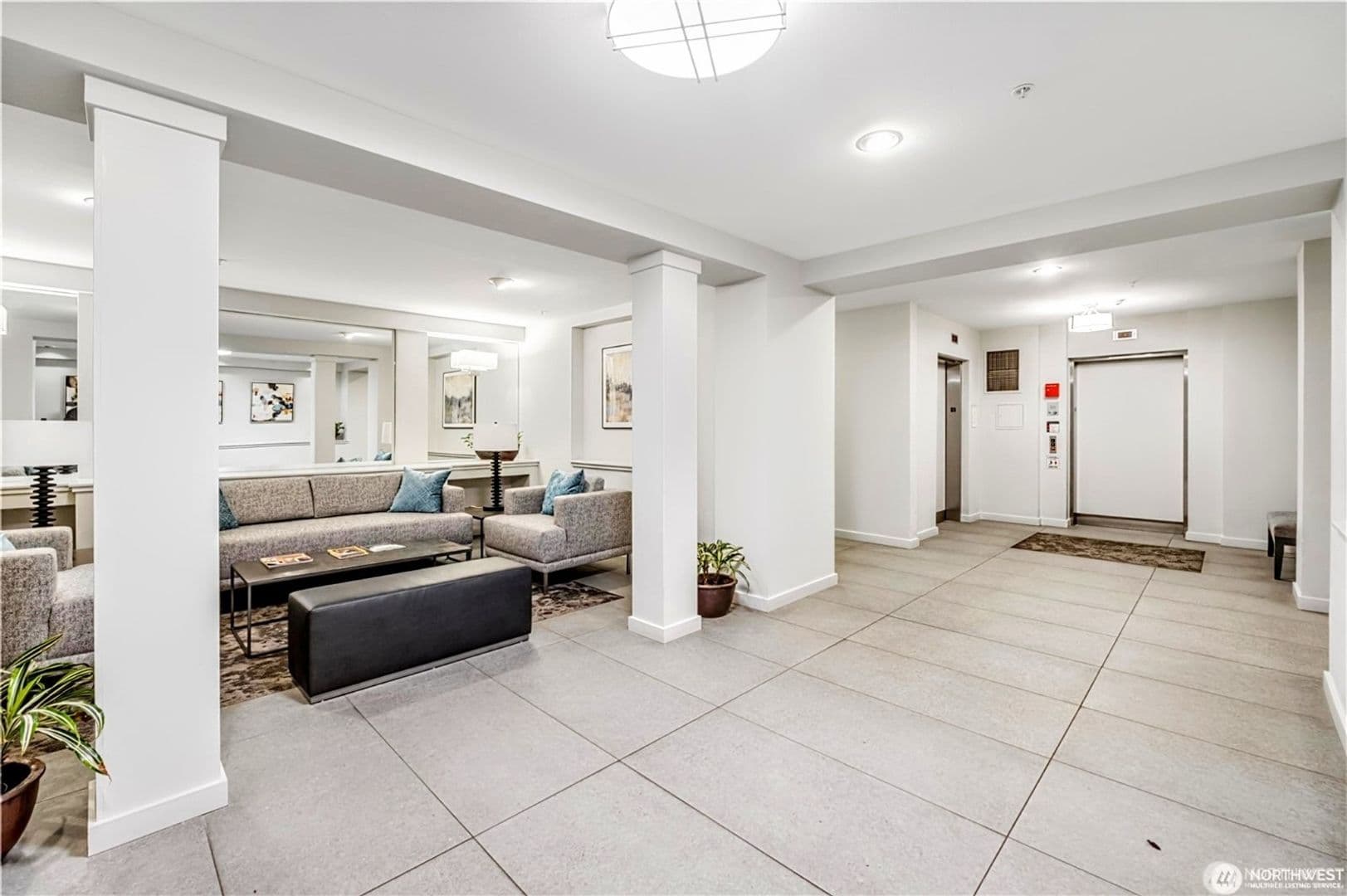 Seattle Condo: 3221 SW Avalon Way #413