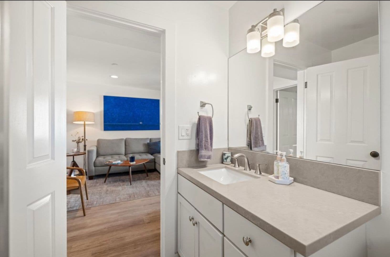 Santa Barbara Condo: 731 Bath St