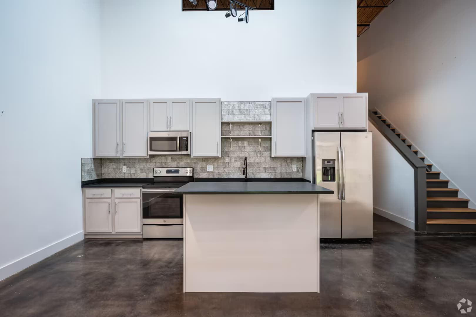 Spartanburg Apartment: 1875 Hayne Street