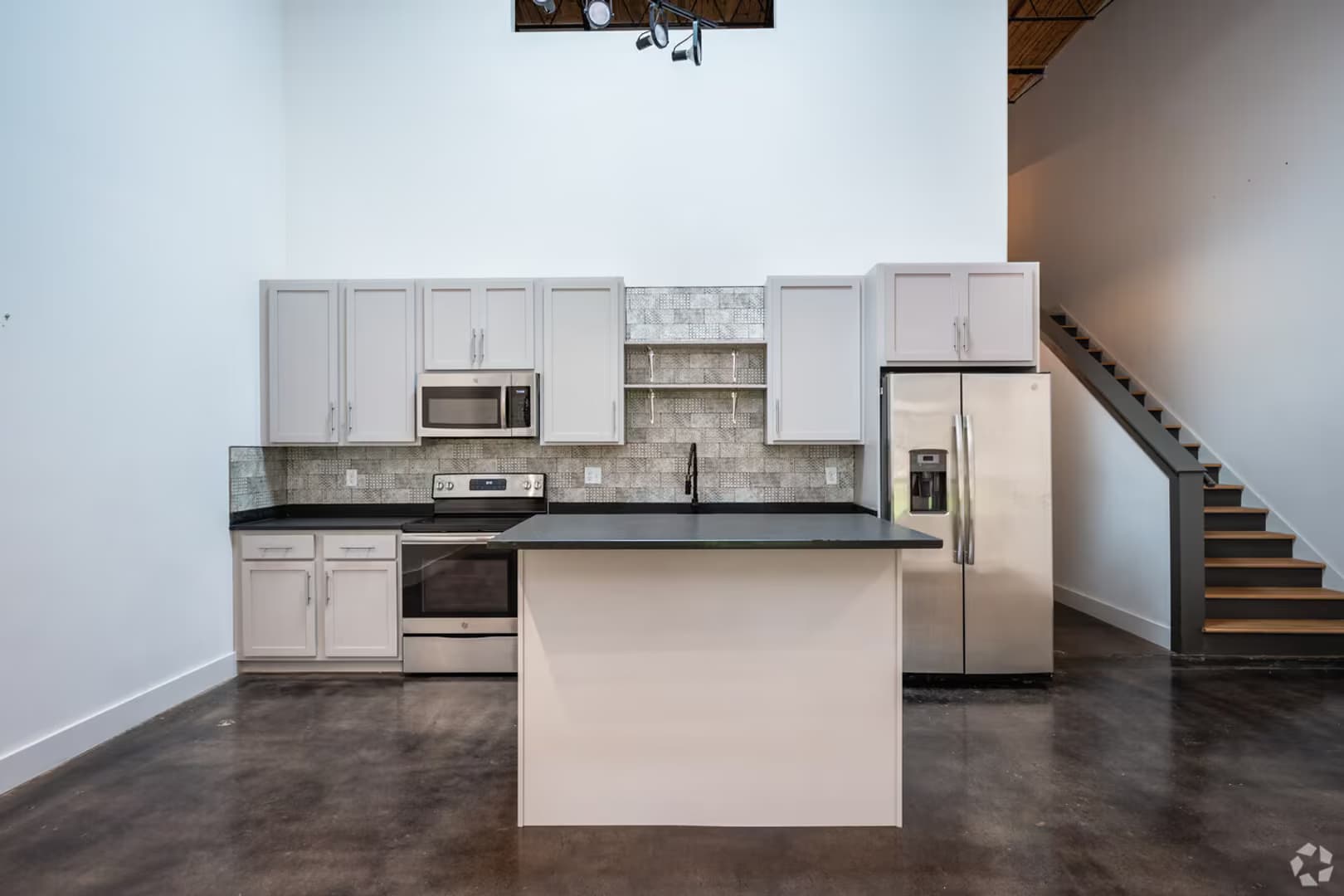 Spartanburg Apartment: 1875 Hayne Street