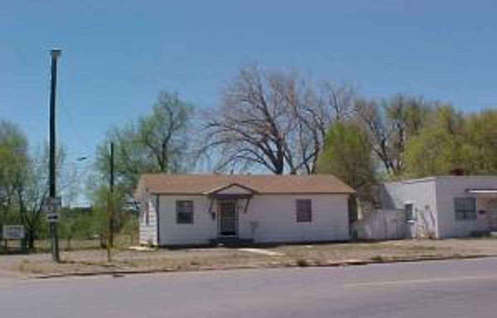 Trinidad House: 800 Robinson
