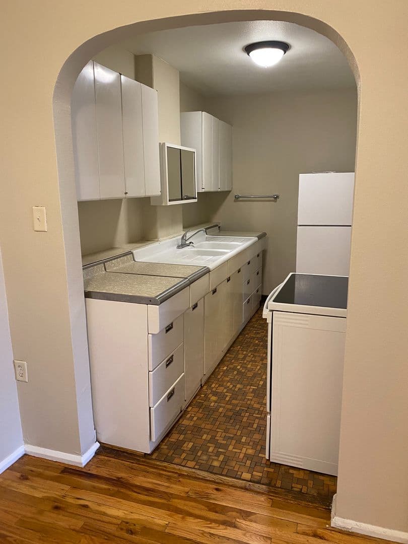 Trinidad Apartment: 601 Main St