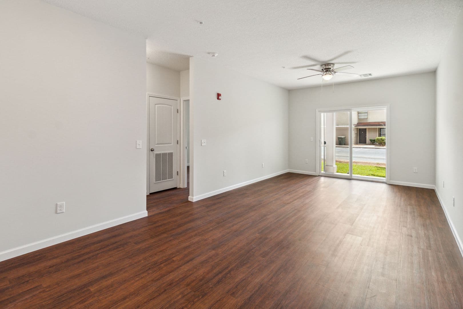 Hinesville Apartment: 905 Olmstead Rd